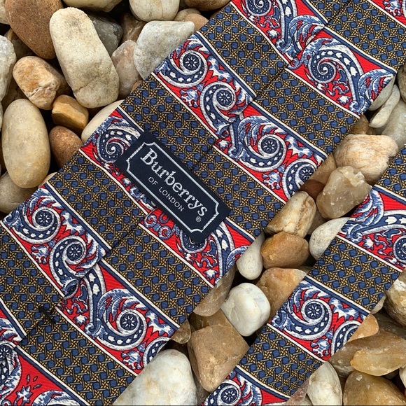 Burberrys Men’s Red/Blue Patterned Tie - Picture 5 of 6